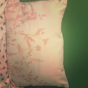 A small decoration pillow super comfy